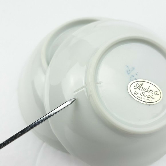 Andrea By Sadek Vintage Blue Floral Leaf & Strawberry Design Bowls Set Of 3 - Picture 8 of 12